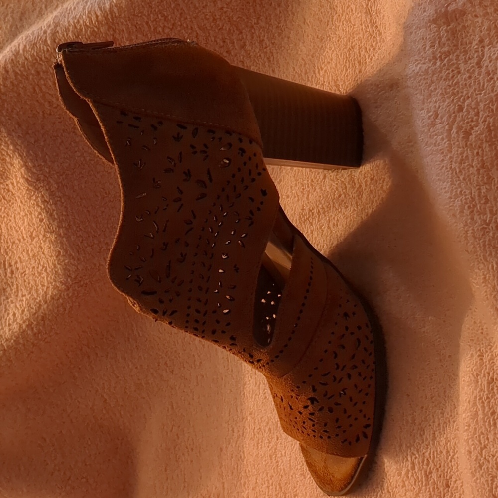 Open Toed Short Boot - Picture 2 of 3